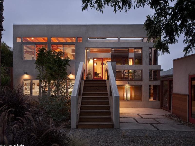 Havuzlu modern villa
