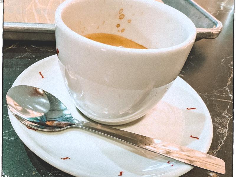 Espresso makinesi ve tezgâh