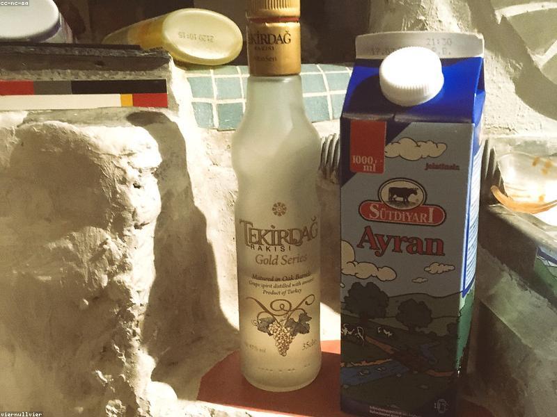 Buzlu rakı